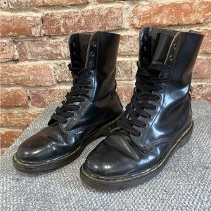 Vintage 90s Made in England Dr Martens Size 9M 10W Unisex